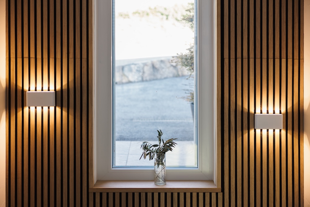 Solutions acoustiques combinées pour une villa à Saint Léonard